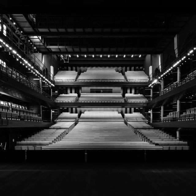 Photographie intérieur d'une salle de spectacle