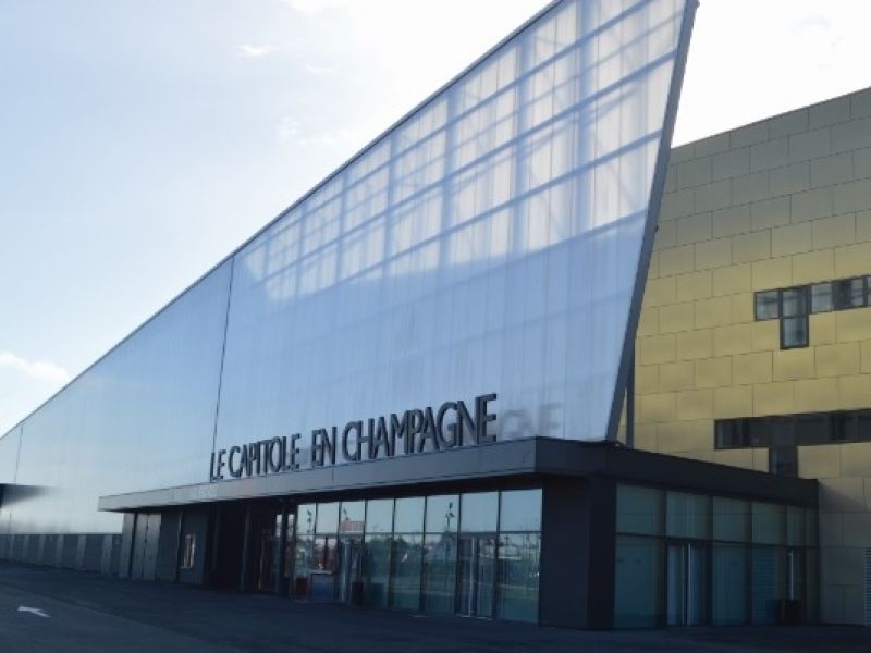 Photographie de jour du Capitole, Châlons-en-Champagne
